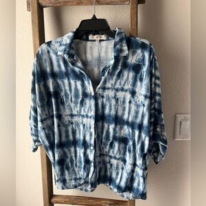Eden & Olivia women’s blue tie dye button up